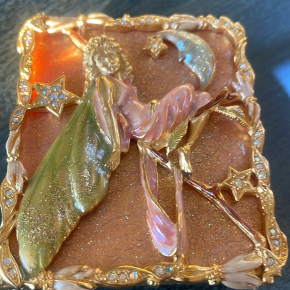 Kirk’s Folly Mirror Compact - Picture 4 of 15